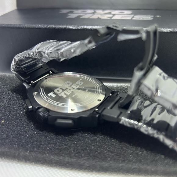 🕰️ NIB - MSTR Toyo Tires Special Edition Men’s Watch 🕰️ - Picture 3 of 5